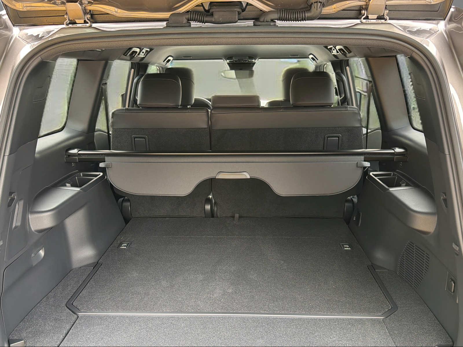 TOYOTA Land Cruiser 2.8 D 48V Style-image-8