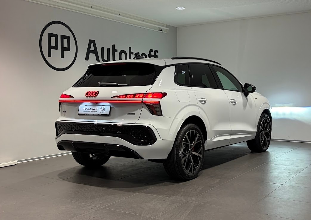 AUDI Q3 SUV TFSI quattro 195 kW S tronic-image-13