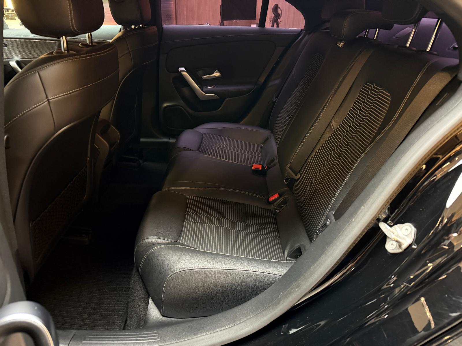 MERCEDES-BENZ CLA 200 d Progressive-image-18