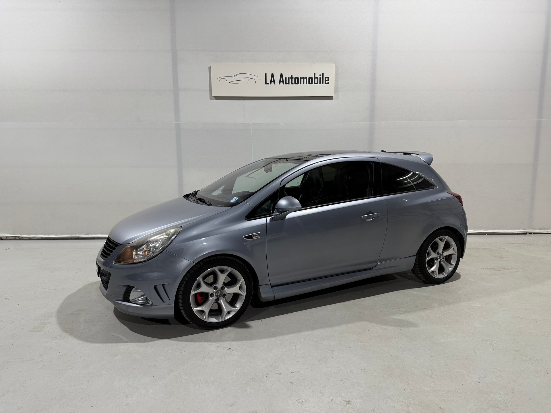OPEL Corsa 1.6 Turbo OPC-image-1