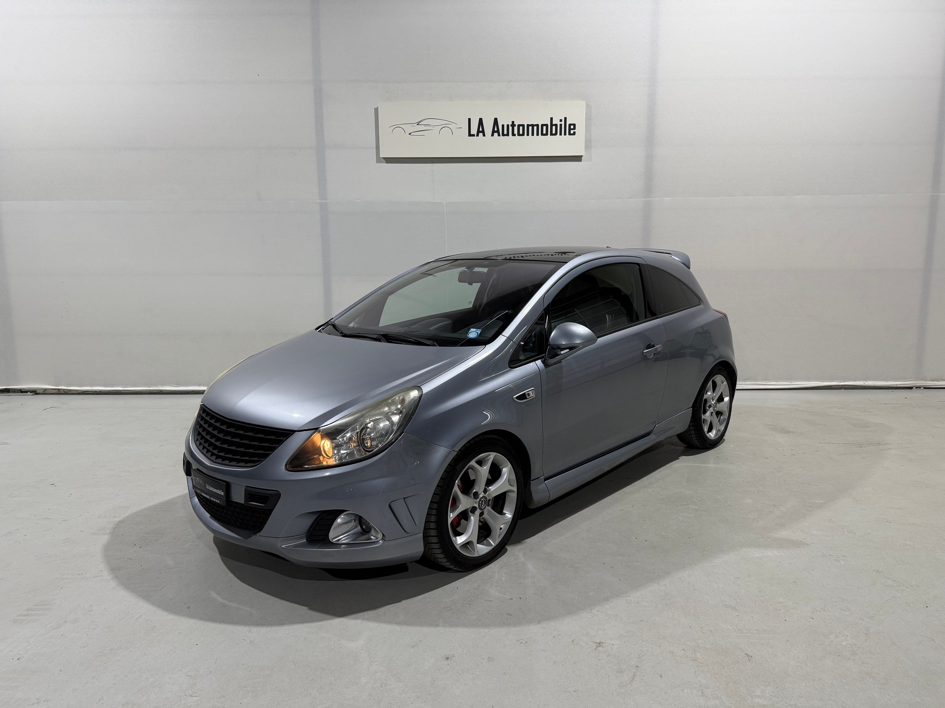 OPEL Corsa 1.6 Turbo OPC-image-0