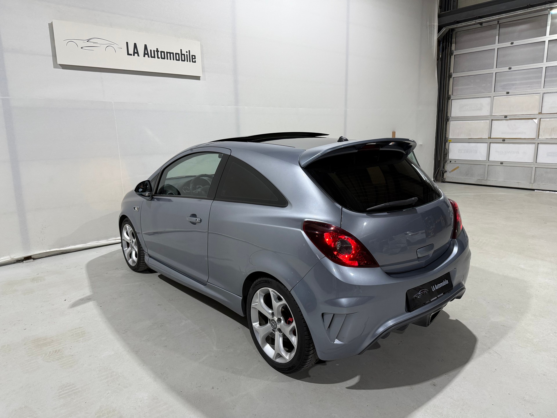 OPEL Corsa 1.6 Turbo OPC-image-9
