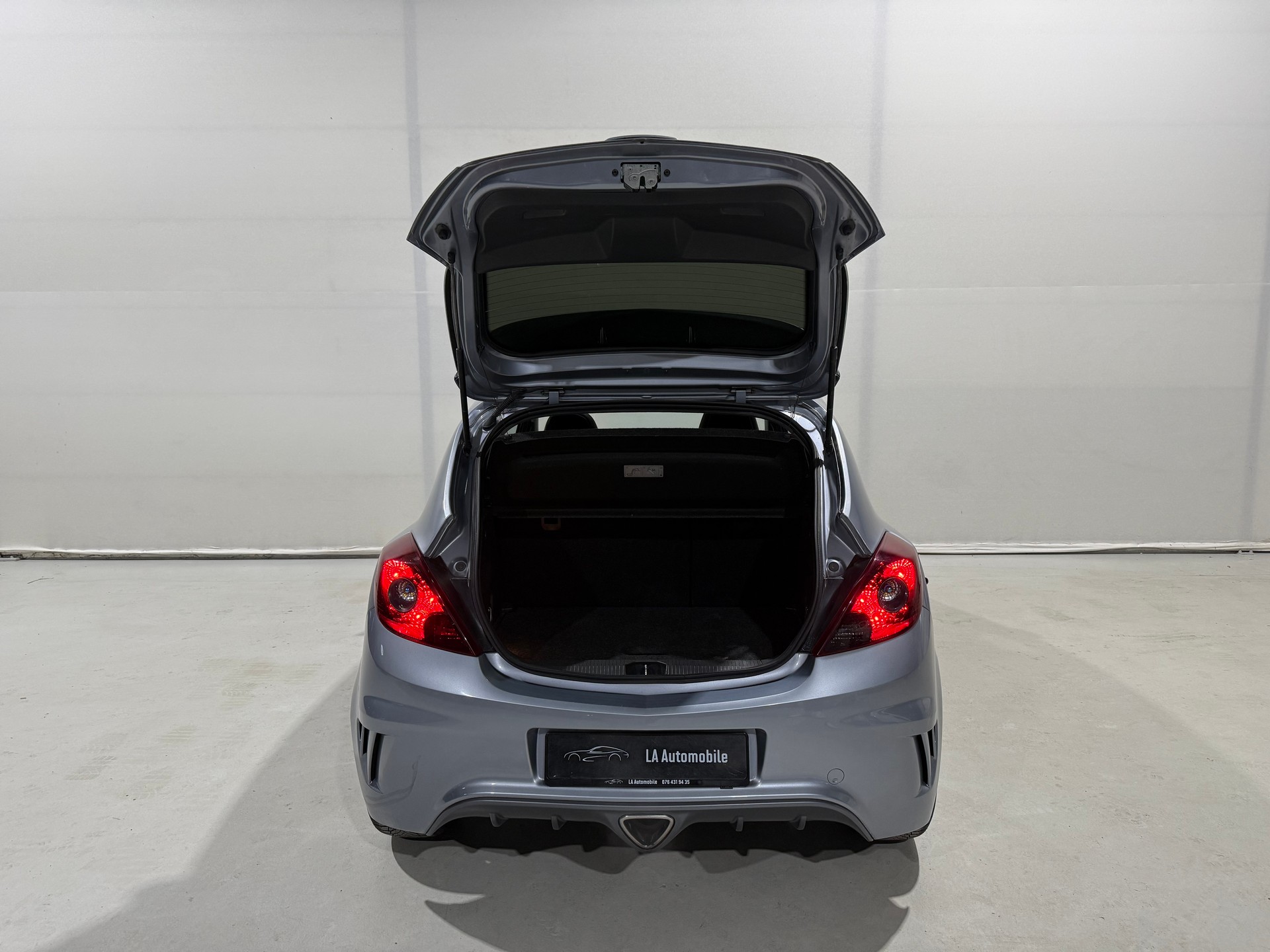 OPEL Corsa 1.6 Turbo OPC-image-10