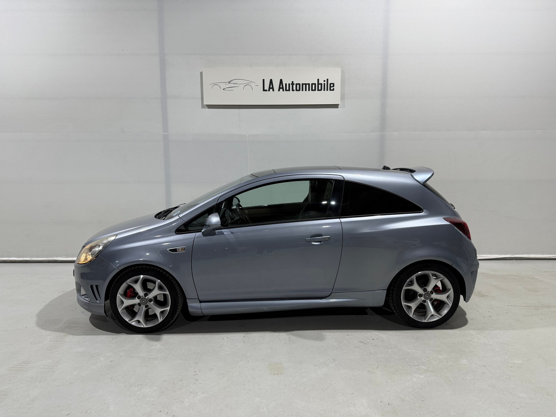 OPEL Corsa 1.6 Turbo OPC-image-2