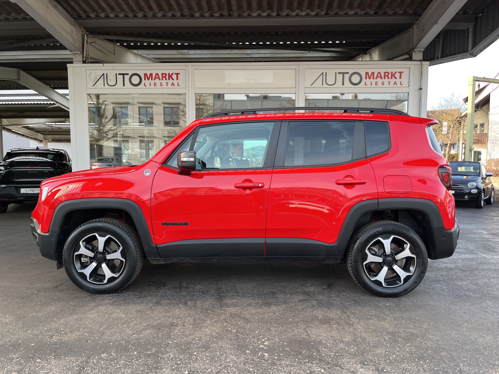 JEEP Renegade 1.3 T PHEV Trailhawk Plus AWD-image-1