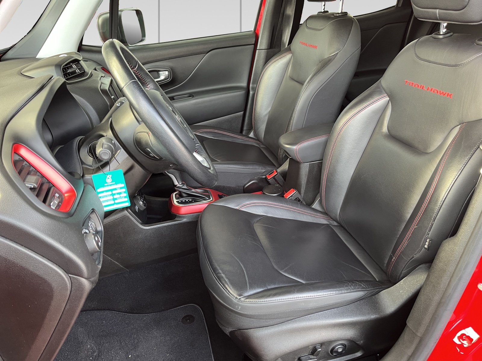 JEEP Renegade 1.3 T PHEV Trailhawk Plus AWD-image-6
