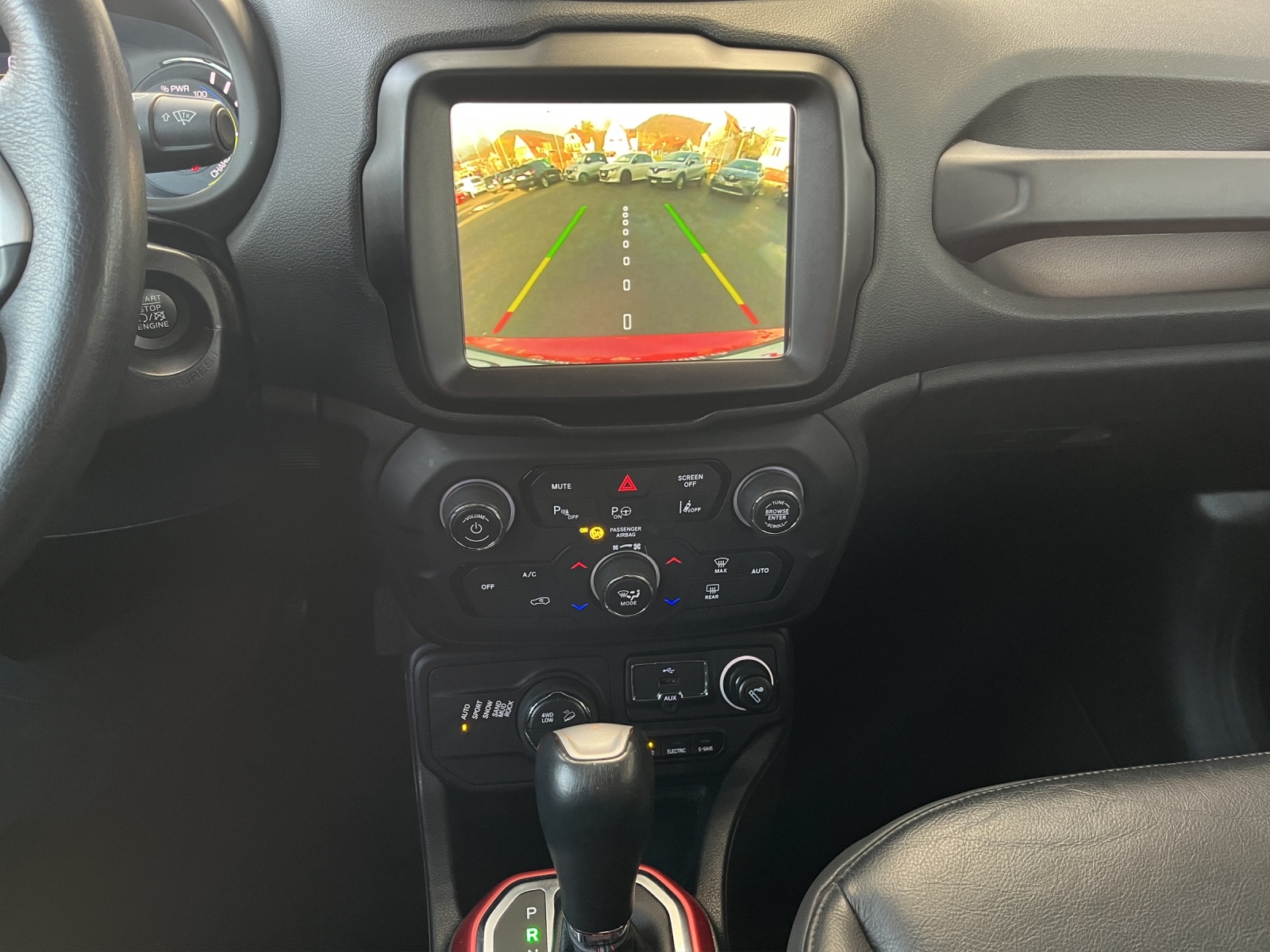 JEEP Renegade 1.3 T PHEV Trailhawk Plus AWD-image-10