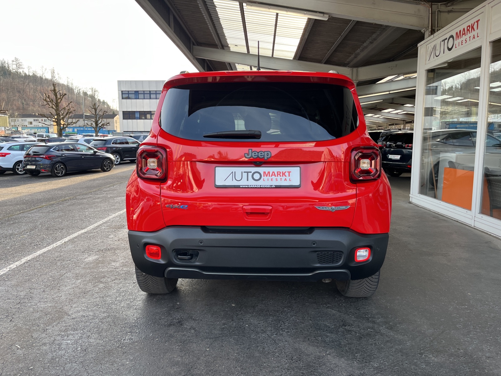 JEEP Renegade 1.3 T PHEV Trailhawk Plus AWD-image-3