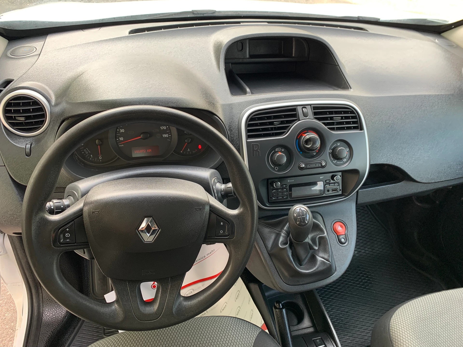 RENAULT Kangoo Maxi dCi 90 ENERGY Business 2 Pl./2 pl. ** Klimaanlage ** 02x Sitze ** Tempomat * Nutzlast 768Kg * Frisch Ab MFK-image-3