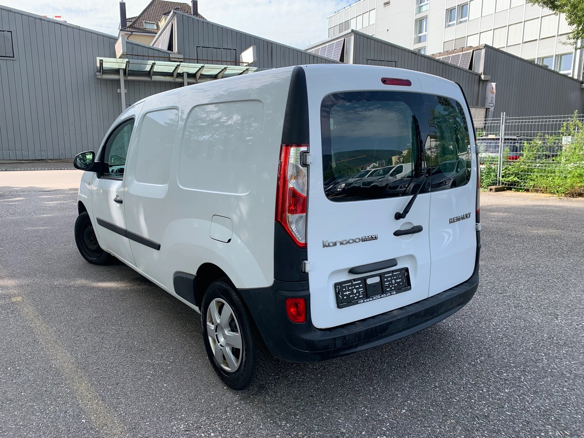 RENAULT Kangoo Maxi dCi 90 ENERGY Business 2 Pl./2 pl. ** Klimaanlage ** 02x Sitze ** Tempomat * Nutzlast 768Kg * Frisch Ab MFK-image-6