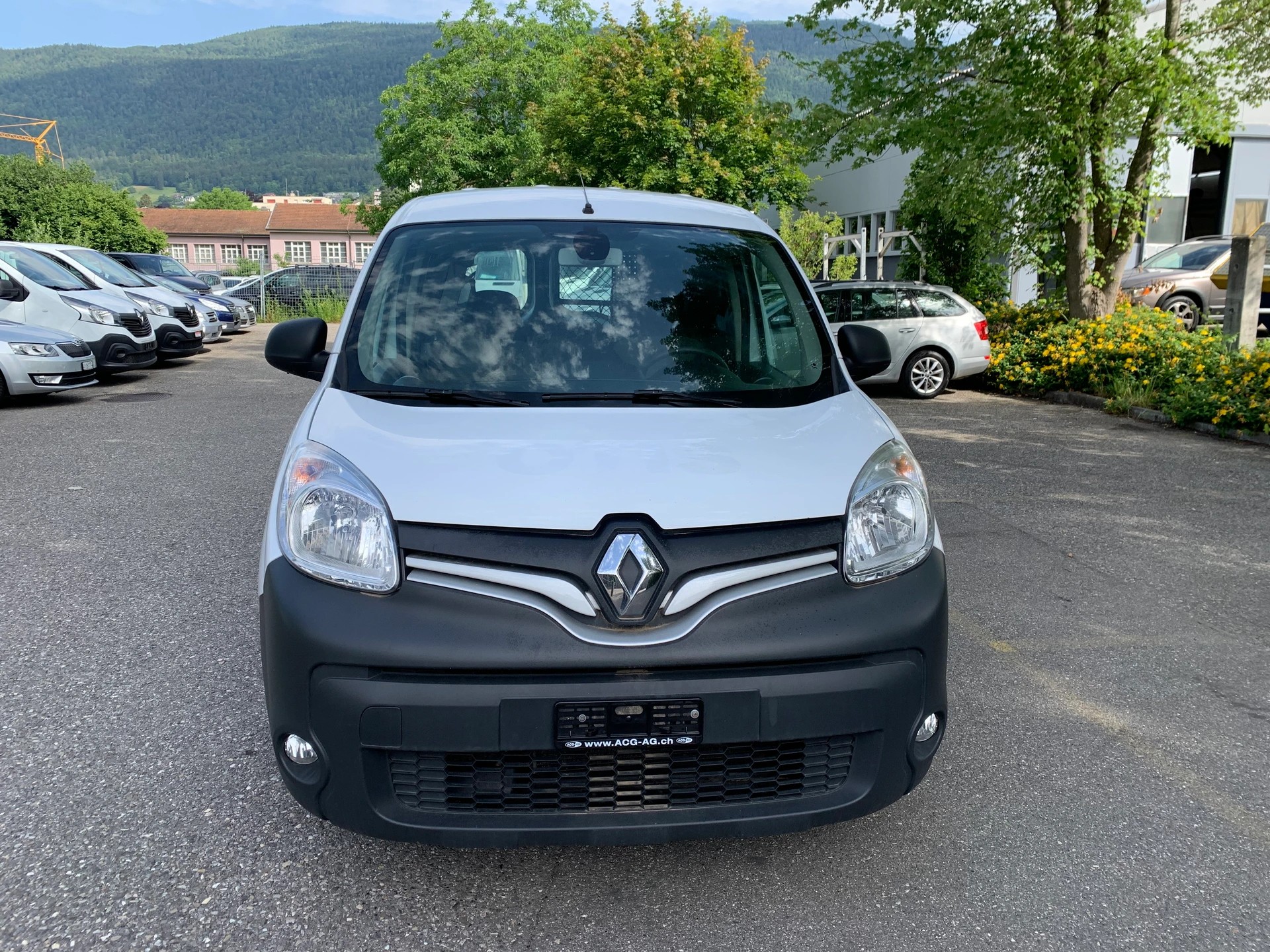 RENAULT Kangoo Maxi dCi 90 ENERGY Business 2 Pl./2 pl. ** Klimaanlage ** 02x Sitze ** Tempomat * Nutzlast 768Kg * Frisch Ab MFK-image-1