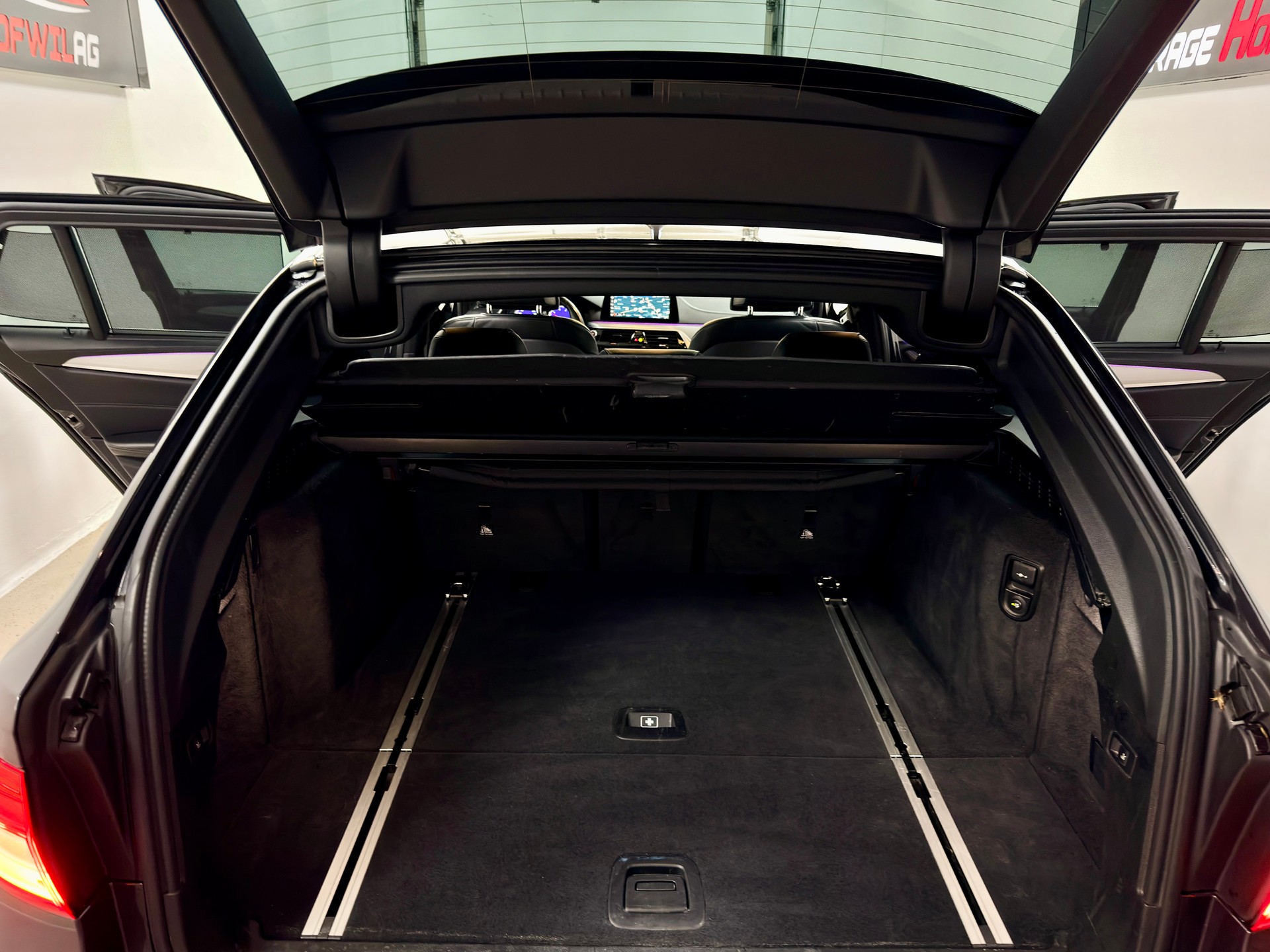 BMW 540d xDrive Touring Steptronic CH - FZG-image-14