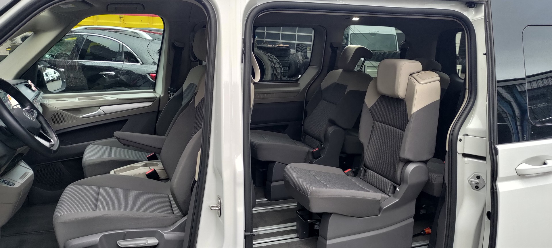 VW Multivan 2.0 TDI DSG-image-3