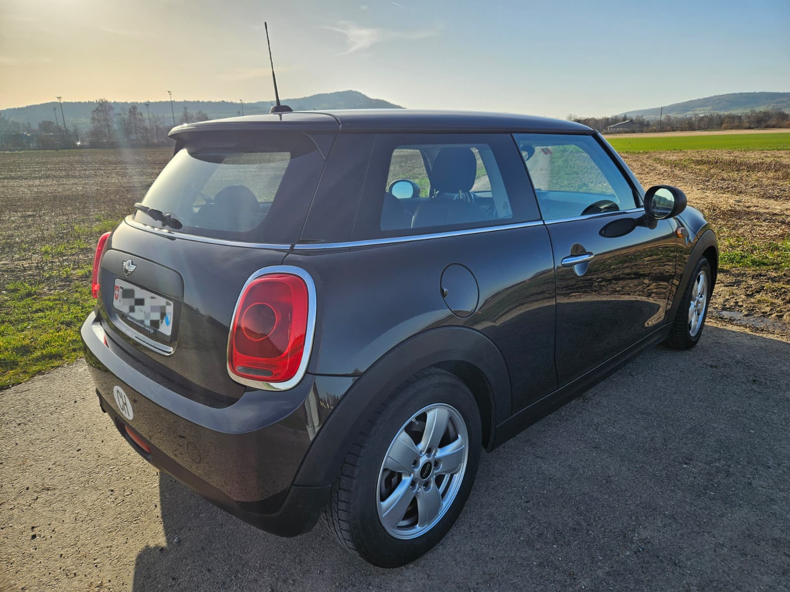 MINI One First-image-3