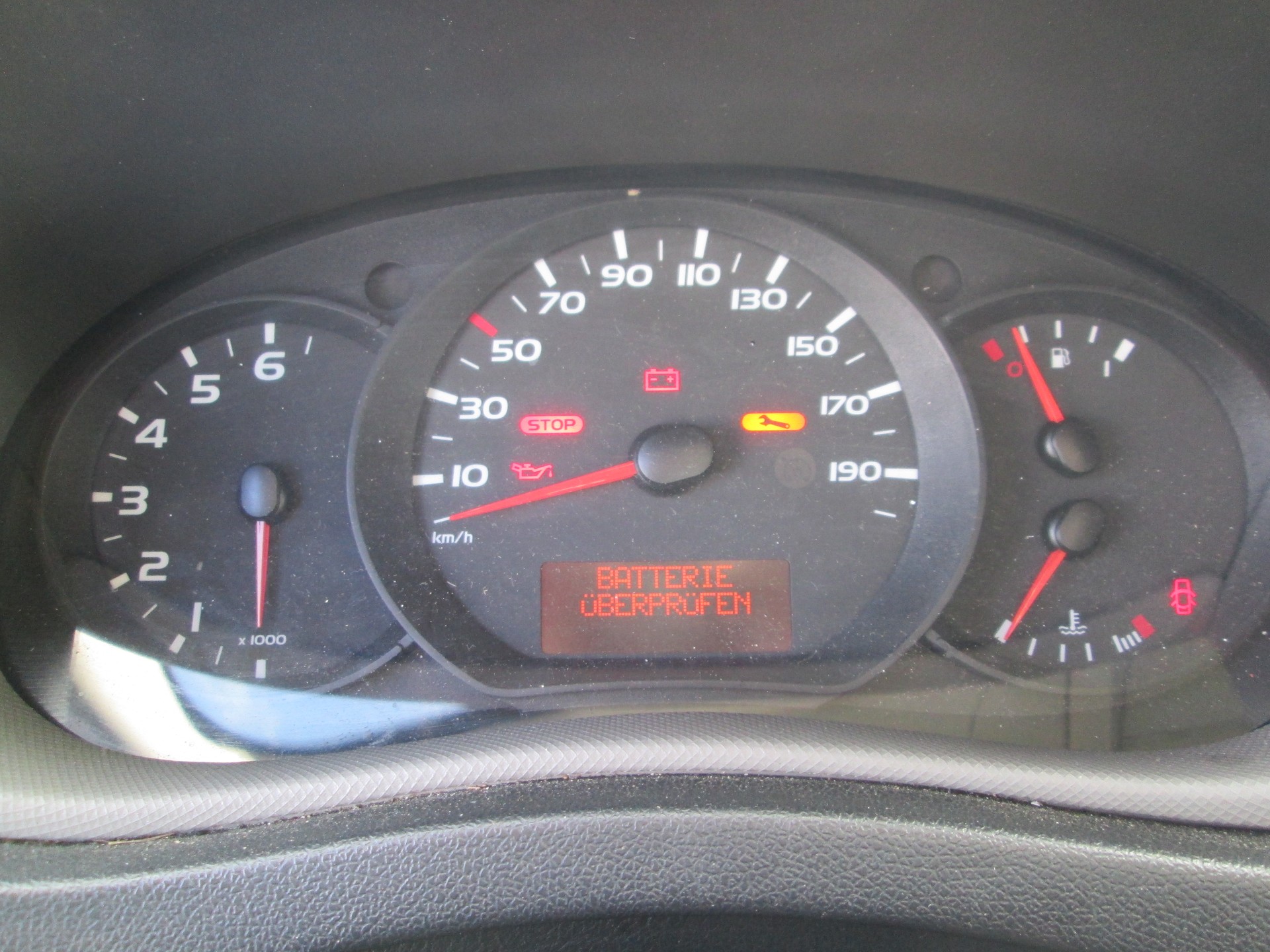 RENAULT Master T33 2.3dCi L1H1-image-8