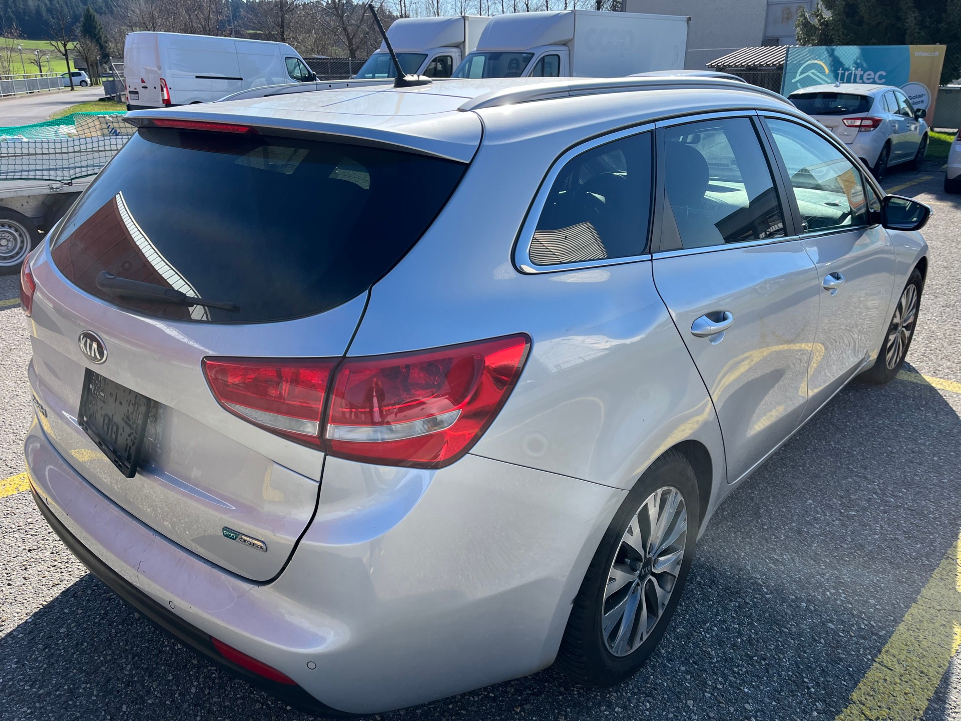 KIA Cee'd Sportswagon 1.0 T-GDi Swiss Champion-image-5