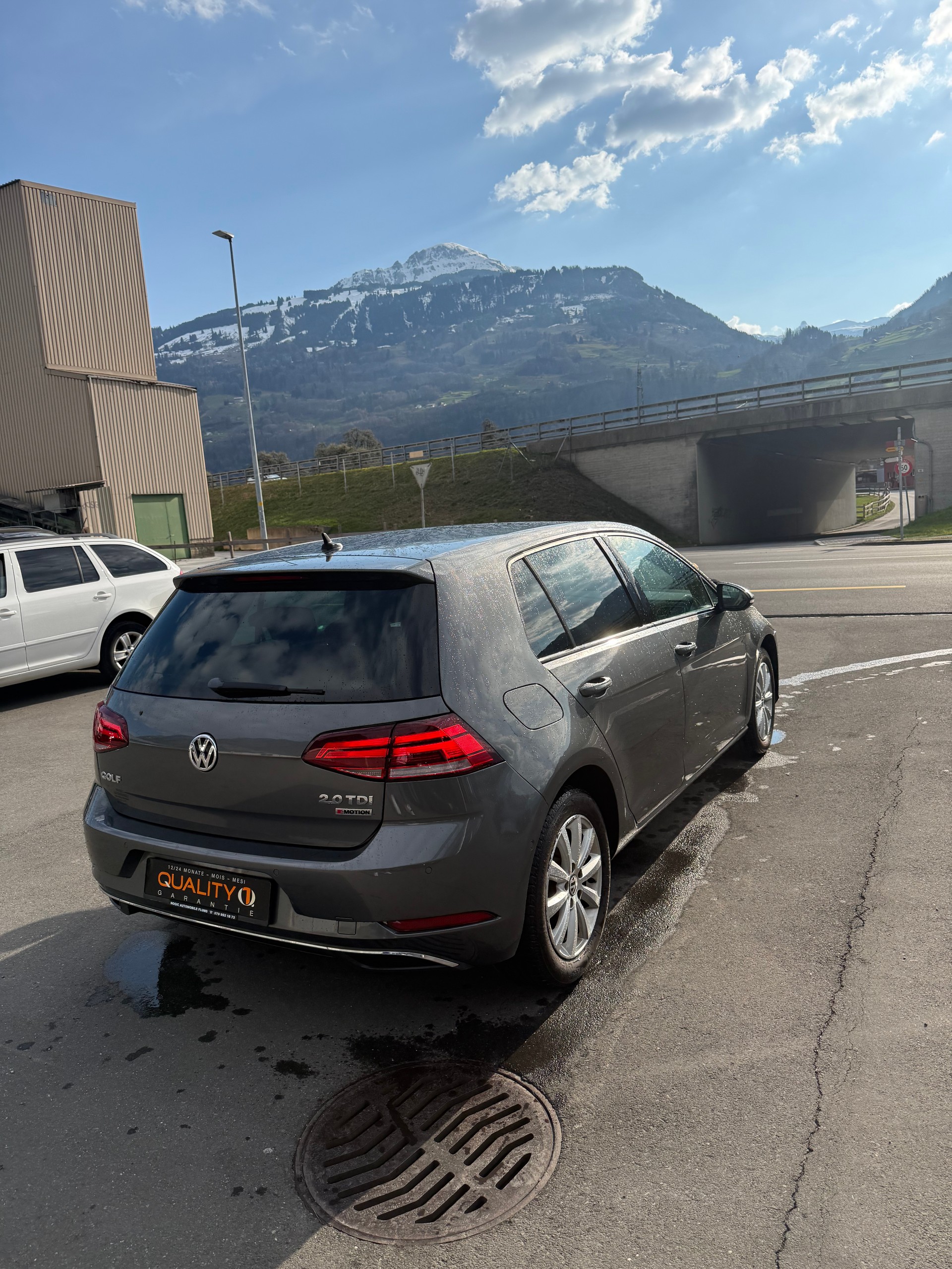 VW Golf 2.0 TDI Highline 4Motion DSG-image-18