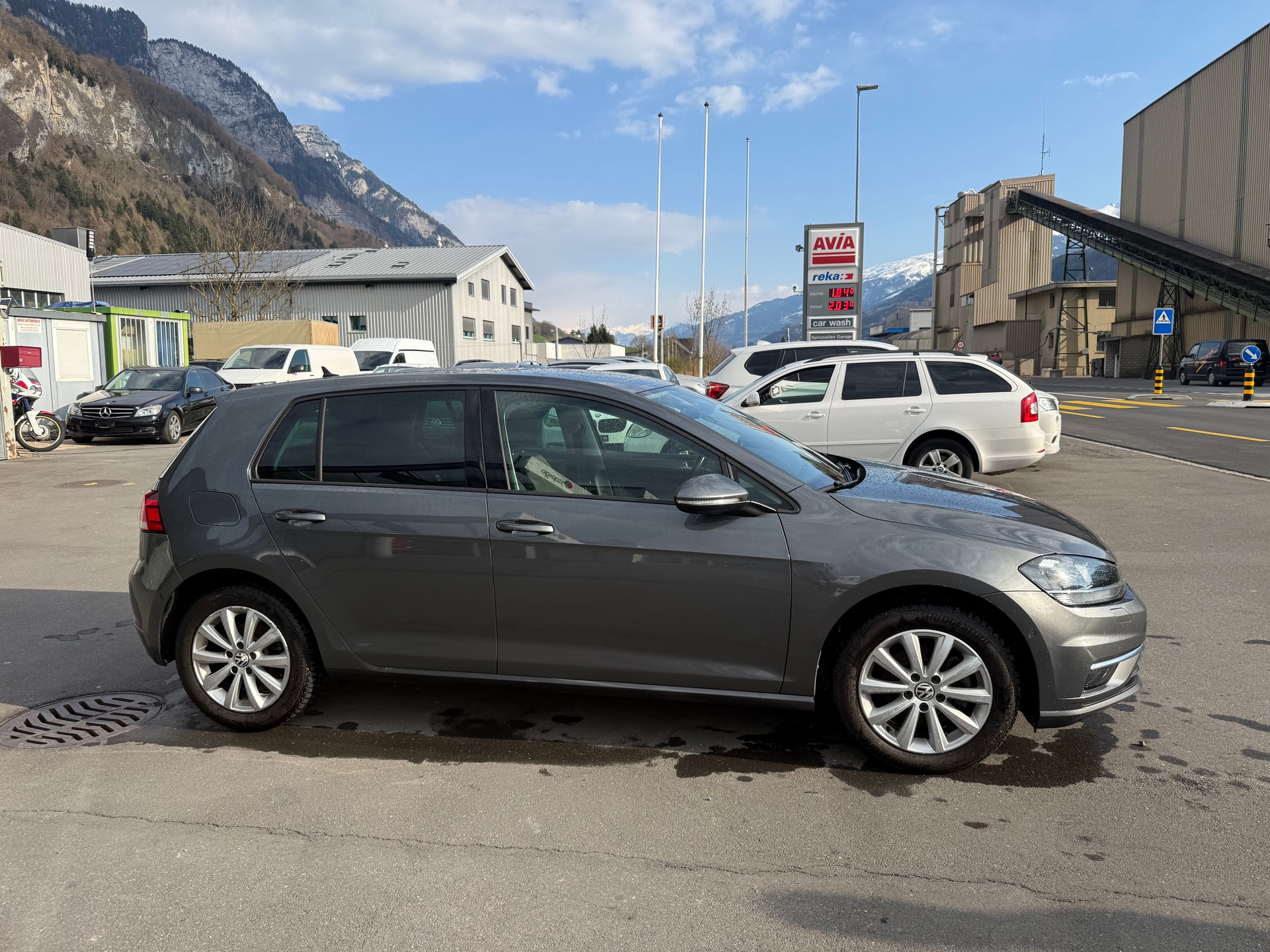 VW Golf 2.0 TDI Highline 4Motion DSG-image-4
