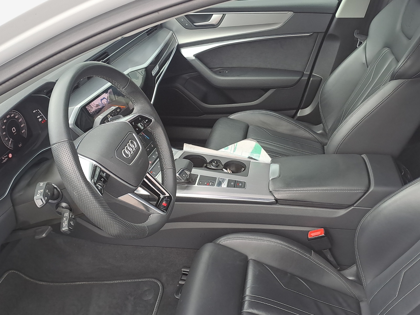 AUDI A6 Avant 55 TFSIe S line quattro S-tronic-image-8
