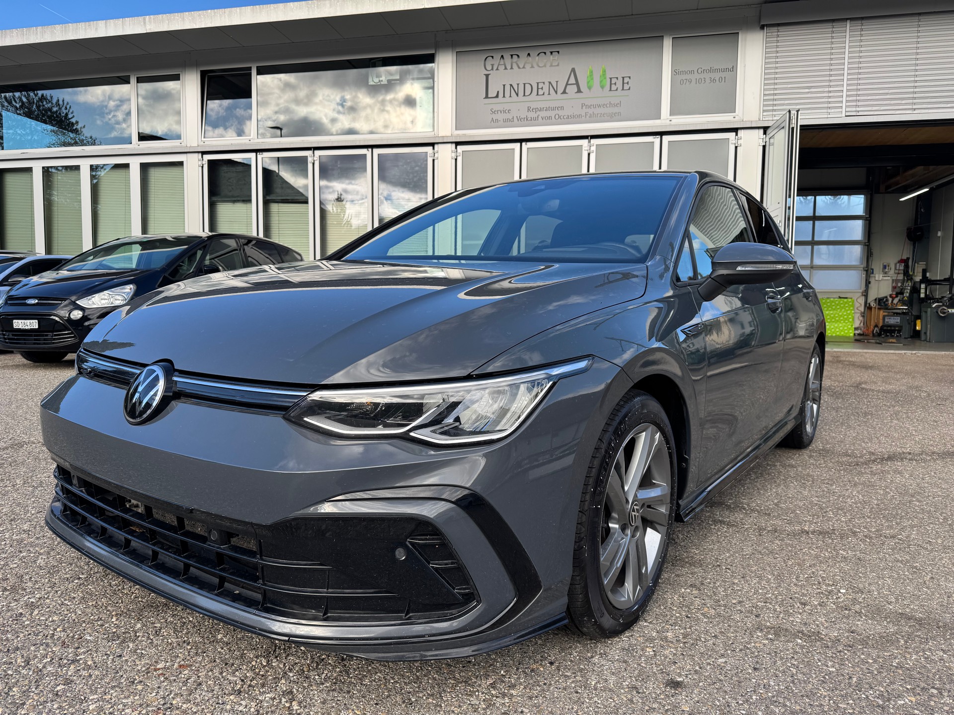 VW Golf 2.0 TSI R-Line DSG 4 Motion-image-4