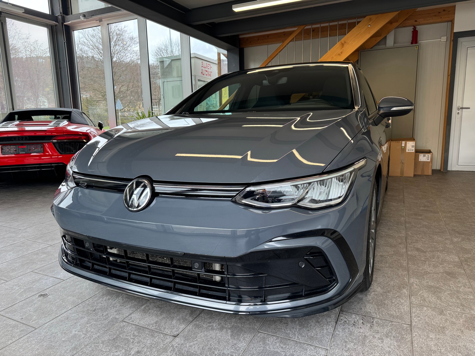 VW Golf 2.0 TSI R-Line DSG 4 Motion-image-5