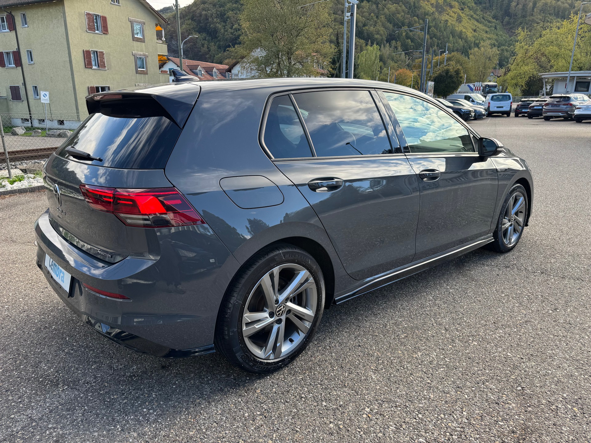 VW Golf 2.0 TSI R-Line DSG 4 Motion-image-8