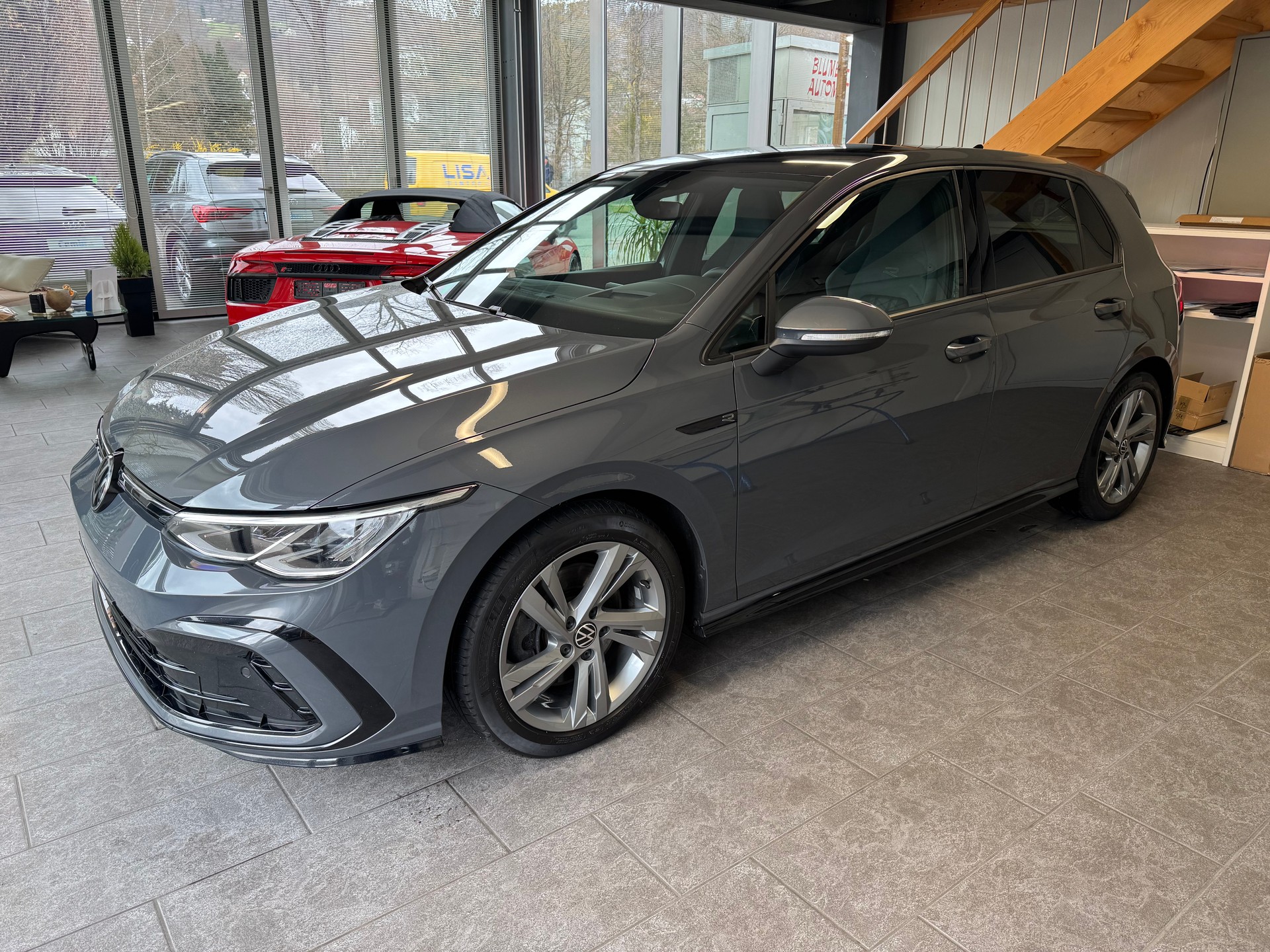VW Golf 2.0 TSI R-Line DSG 4 Motion-image-2