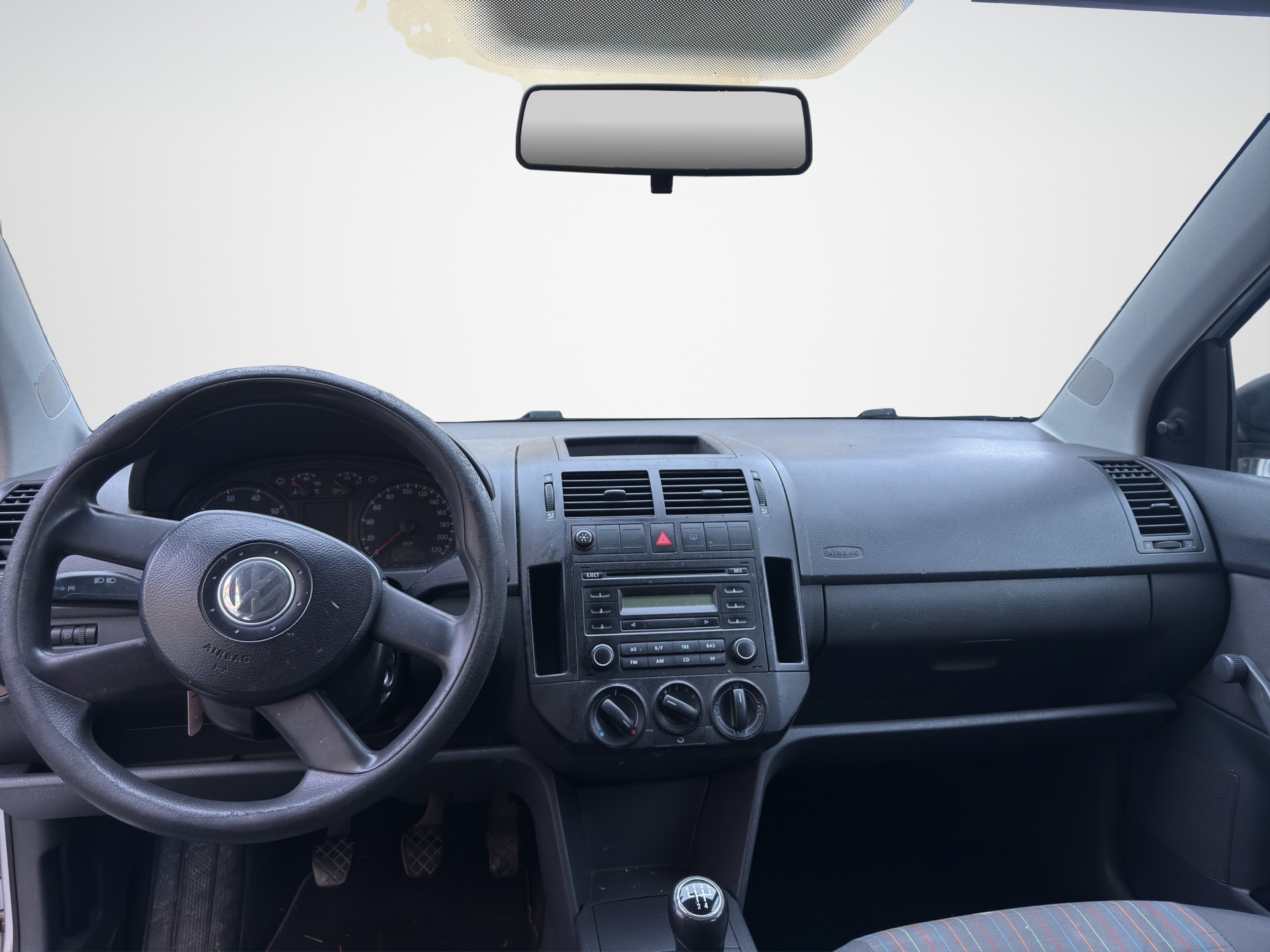 VW Polo 1.4-image-10