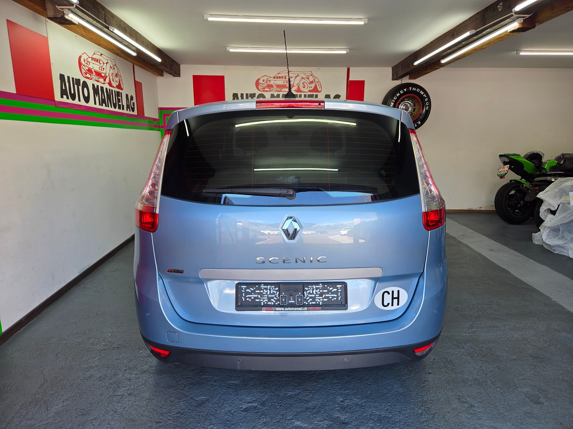 RENAULT Scénic 2.0 16V Privilège X-Tronic CVT-image-5