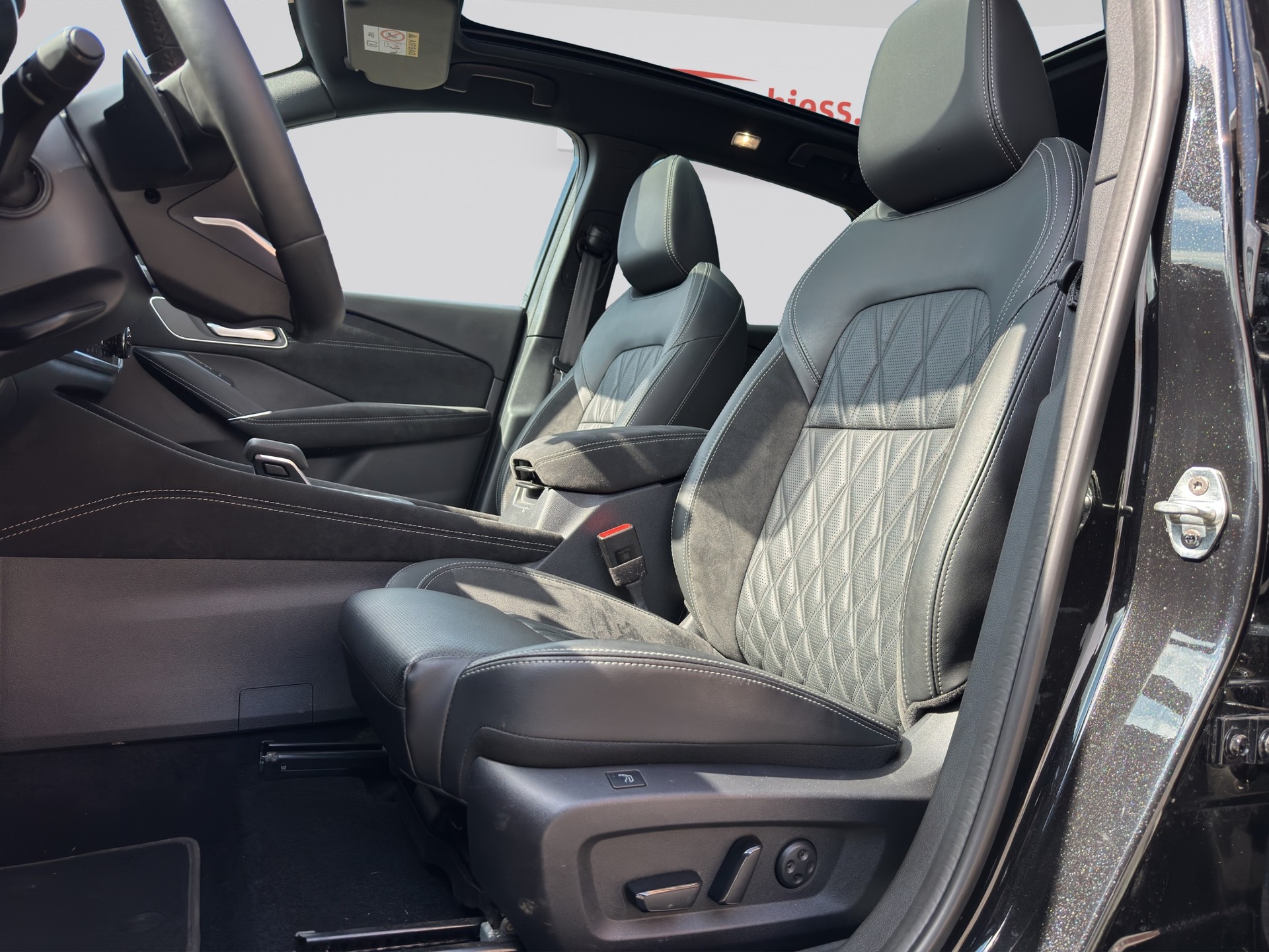 NISSAN Qashqai 1.3 DIG-T MHEV Tekna+ Xtronic-image-5
