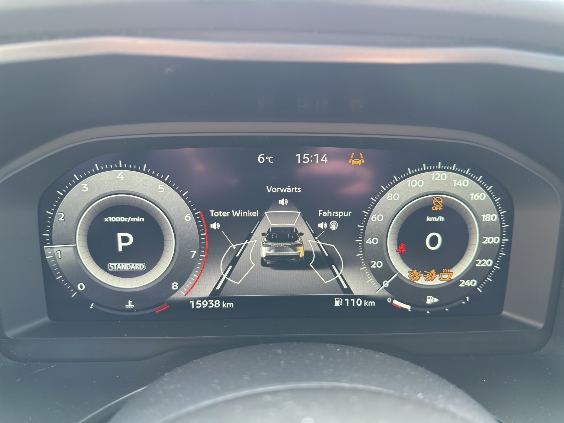 NISSAN Qashqai 1.3 DIG-T MHEV Tekna+ Xtronic-image-13