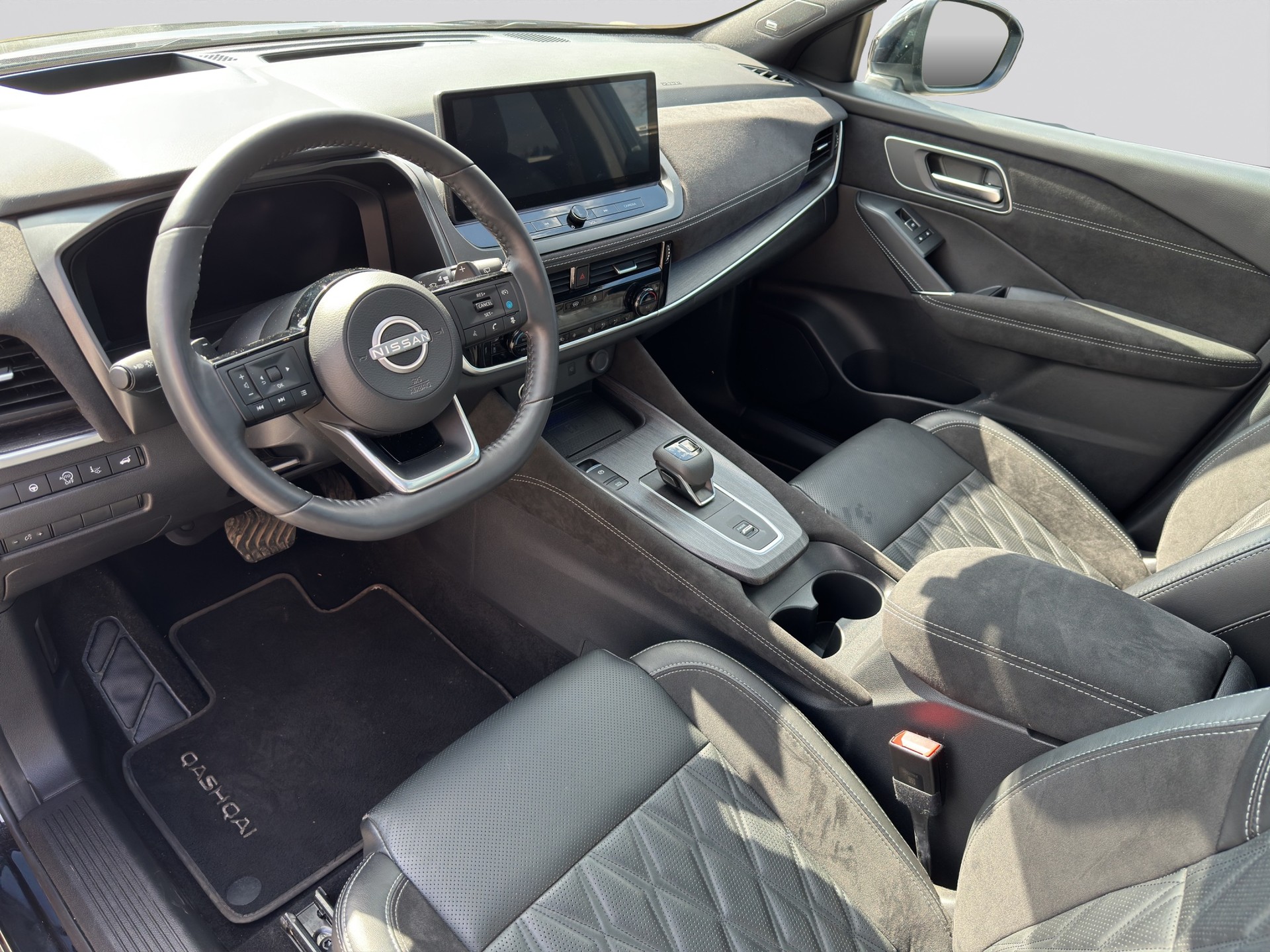 NISSAN Qashqai 1.3 DIG-T MHEV Tekna+ Xtronic-image-6