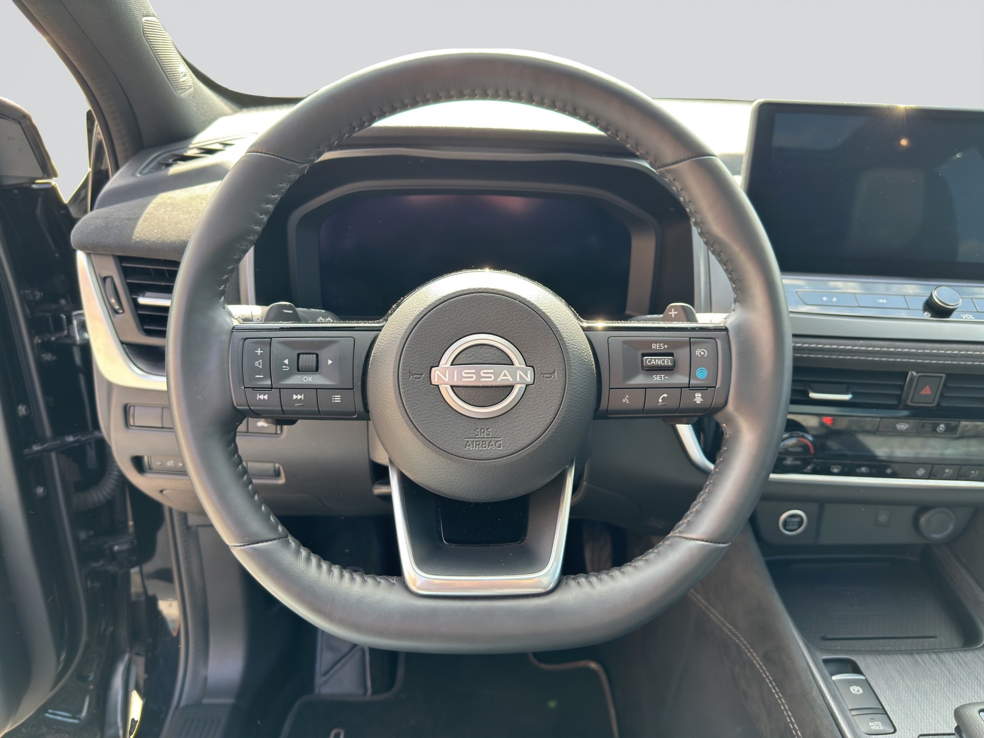 NISSAN Qashqai 1.3 DIG-T MHEV Tekna+ Xtronic-image-10