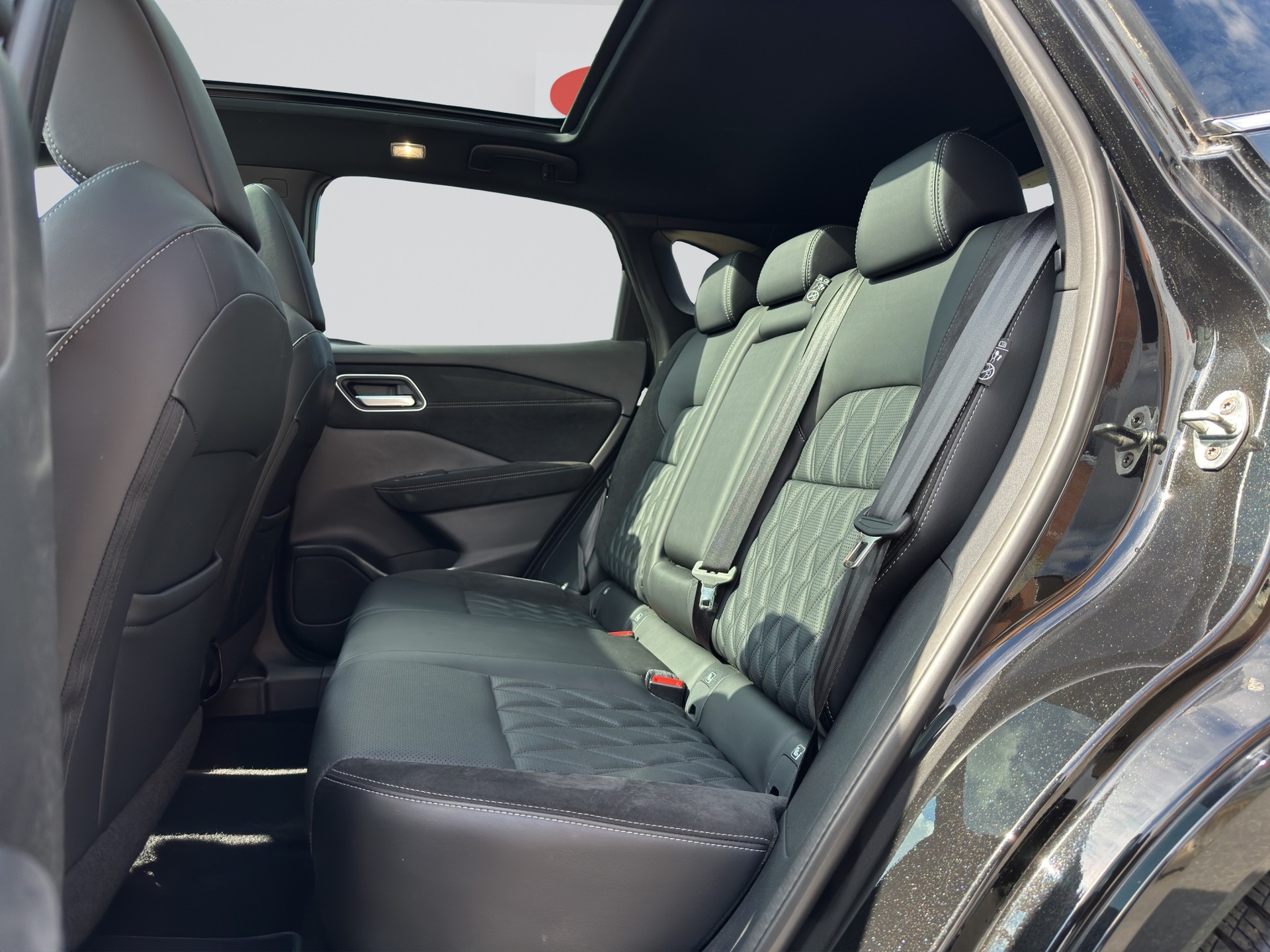 NISSAN Qashqai 1.3 DIG-T MHEV Tekna+ Xtronic-image-7
