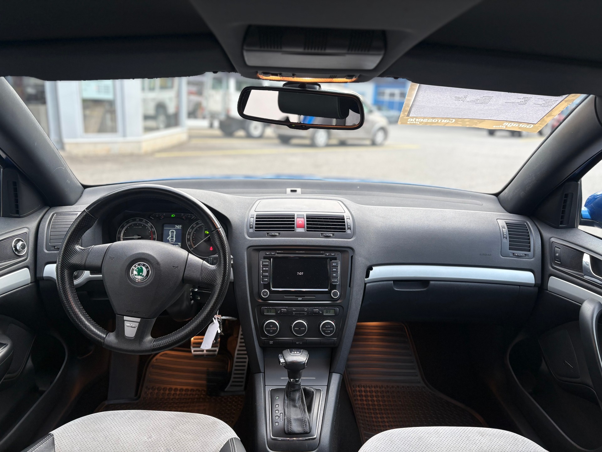 SKODA Octavia 2.0 TDI RS DSG-image-8