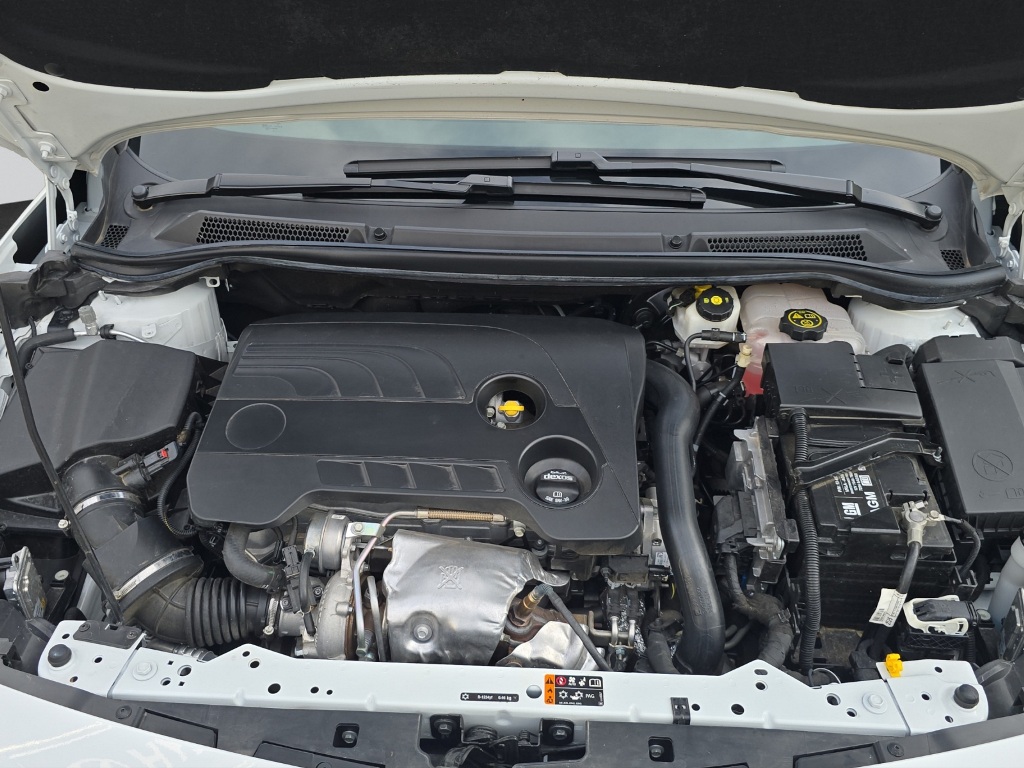 OPEL Cascada 1.6 T eTEC Cosmo-image-24