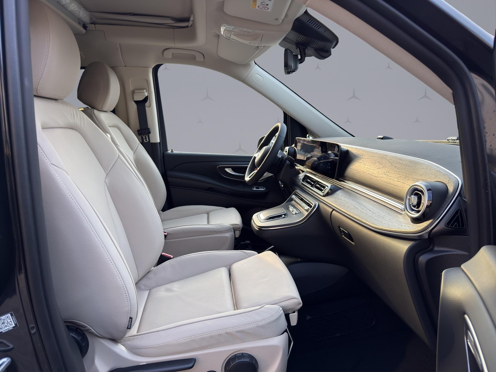 MERCEDES-BENZ Marco Polo 300 d-image-15