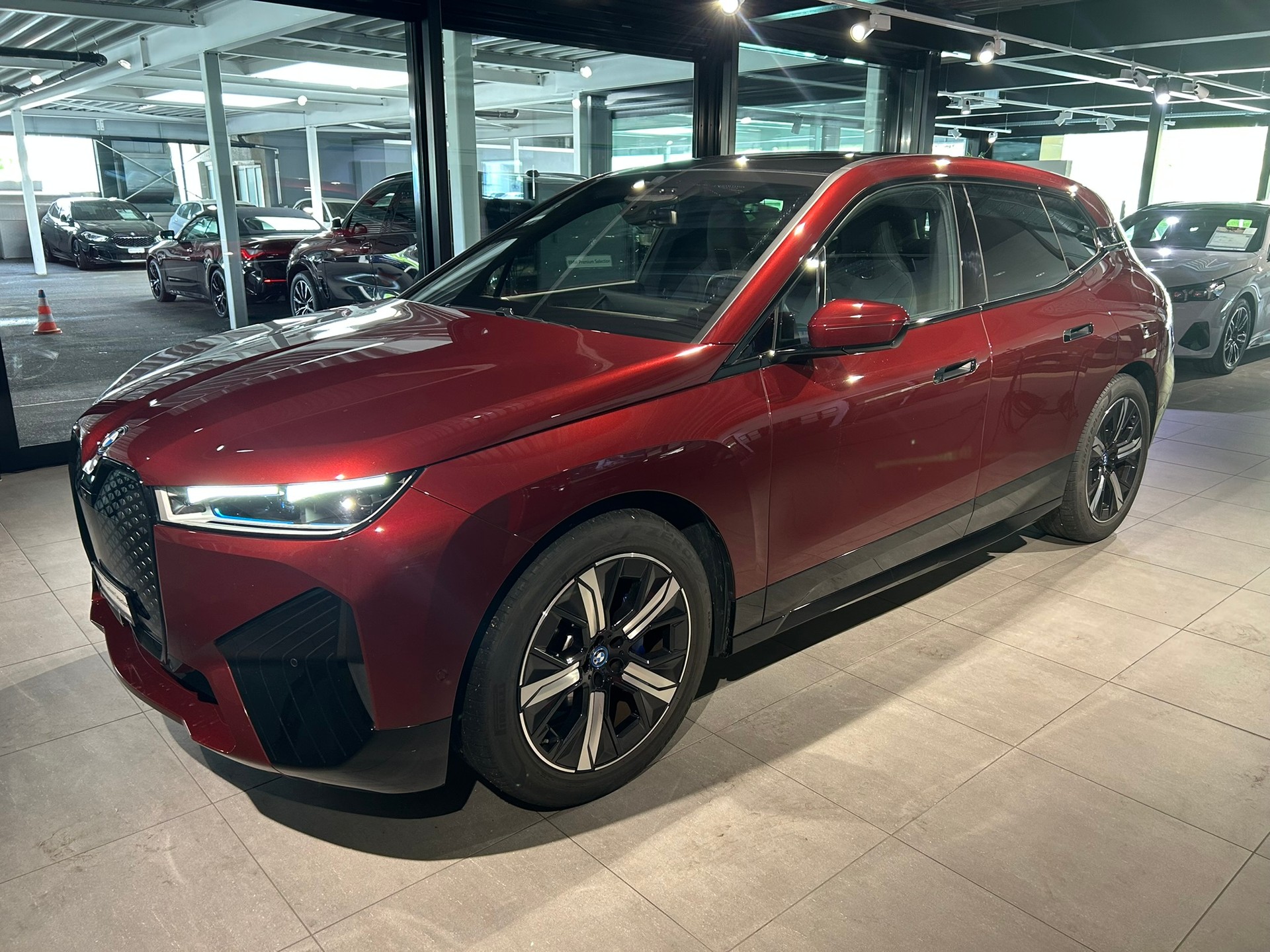 BMW iX xDrive40-image-7