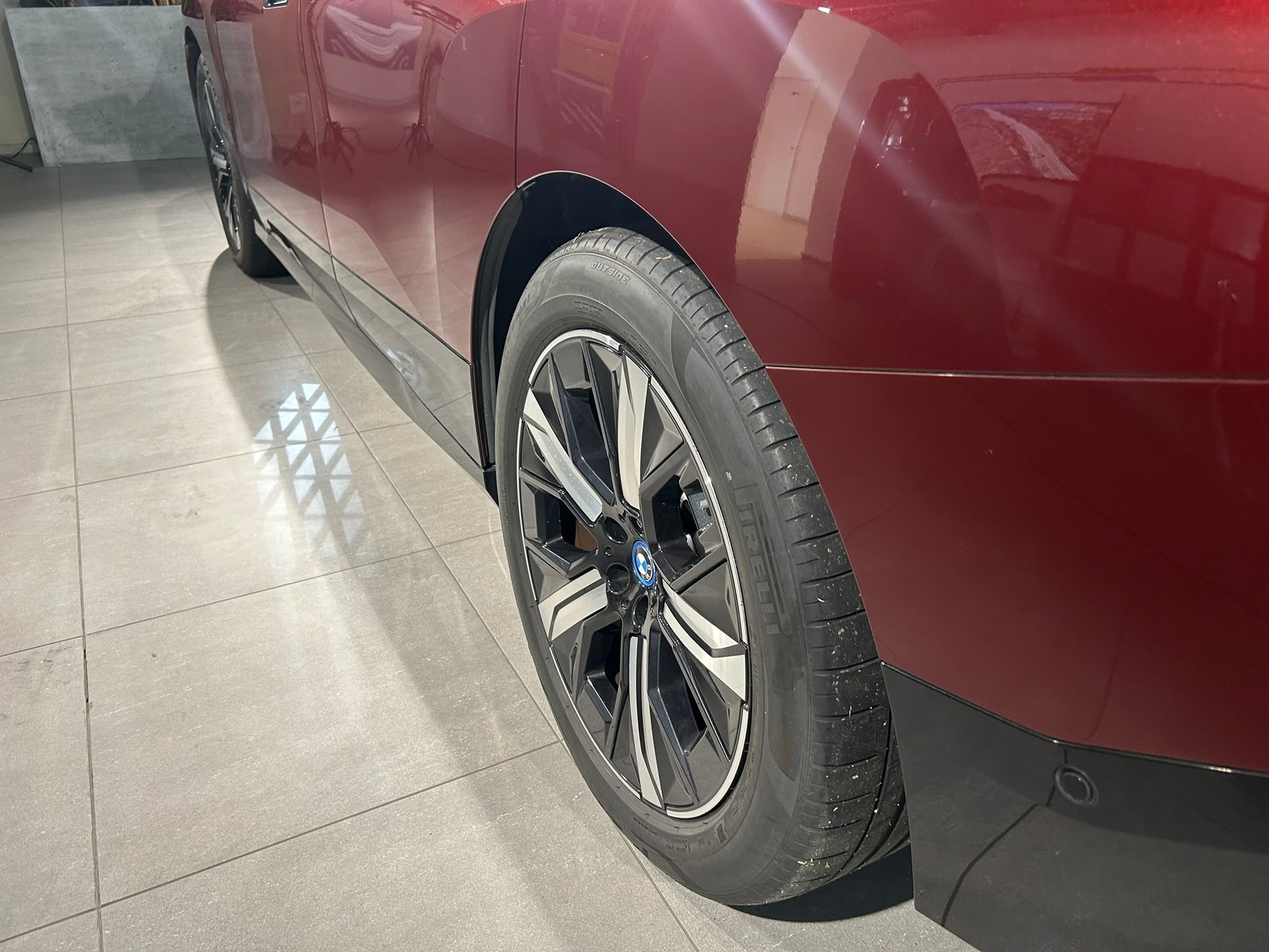 BMW iX xDrive40-image-19