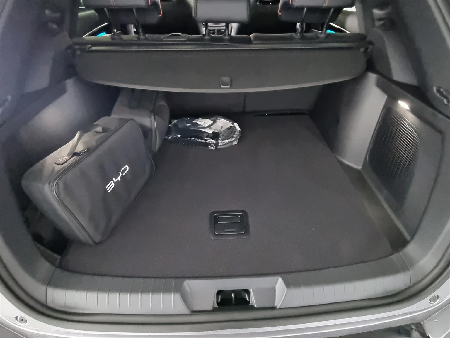 BYD Seal U DM-i Design AWD-image-15