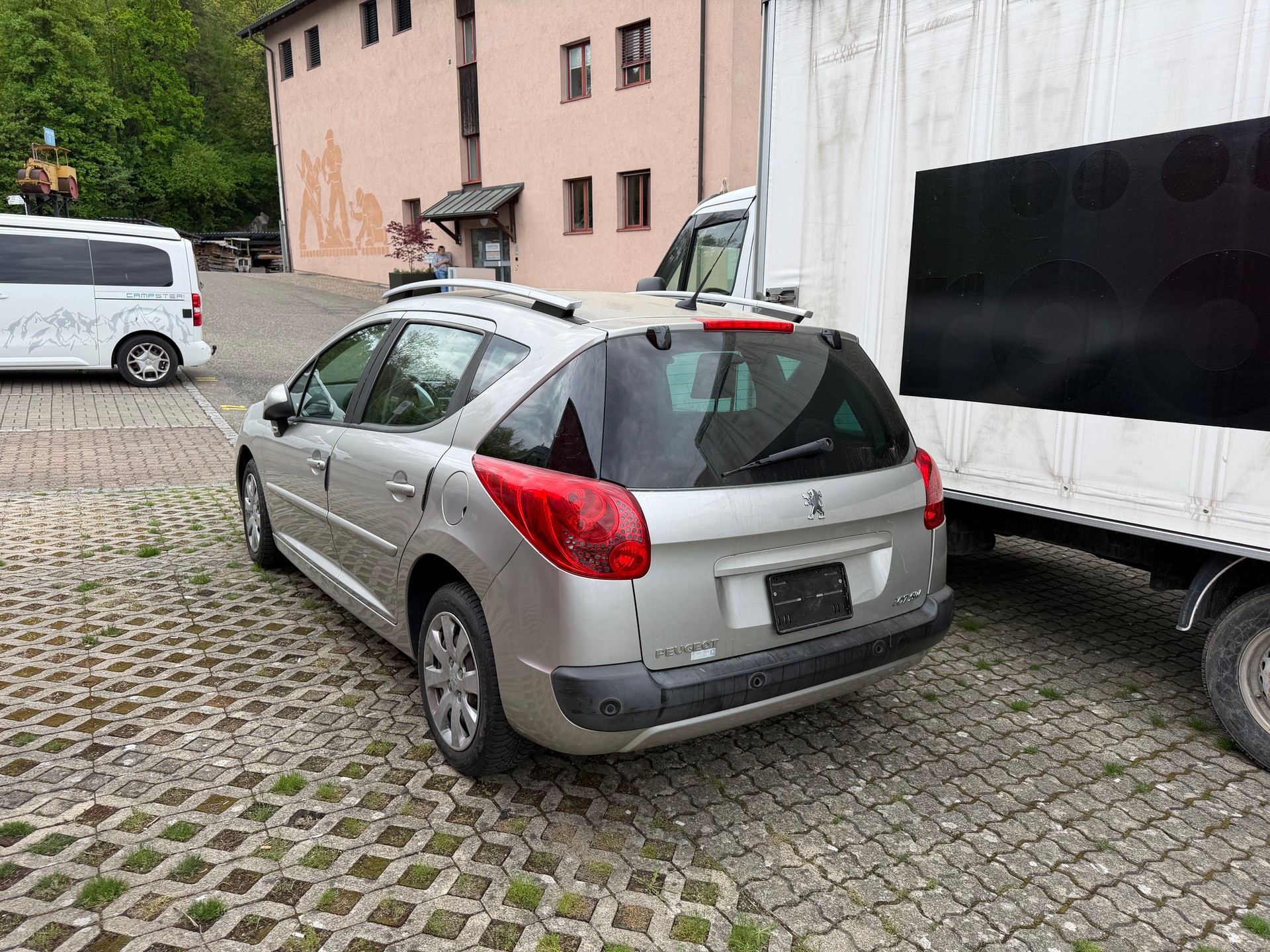 PEUGEOT 207 SW 1.6 16V Sport Automatic-image-5