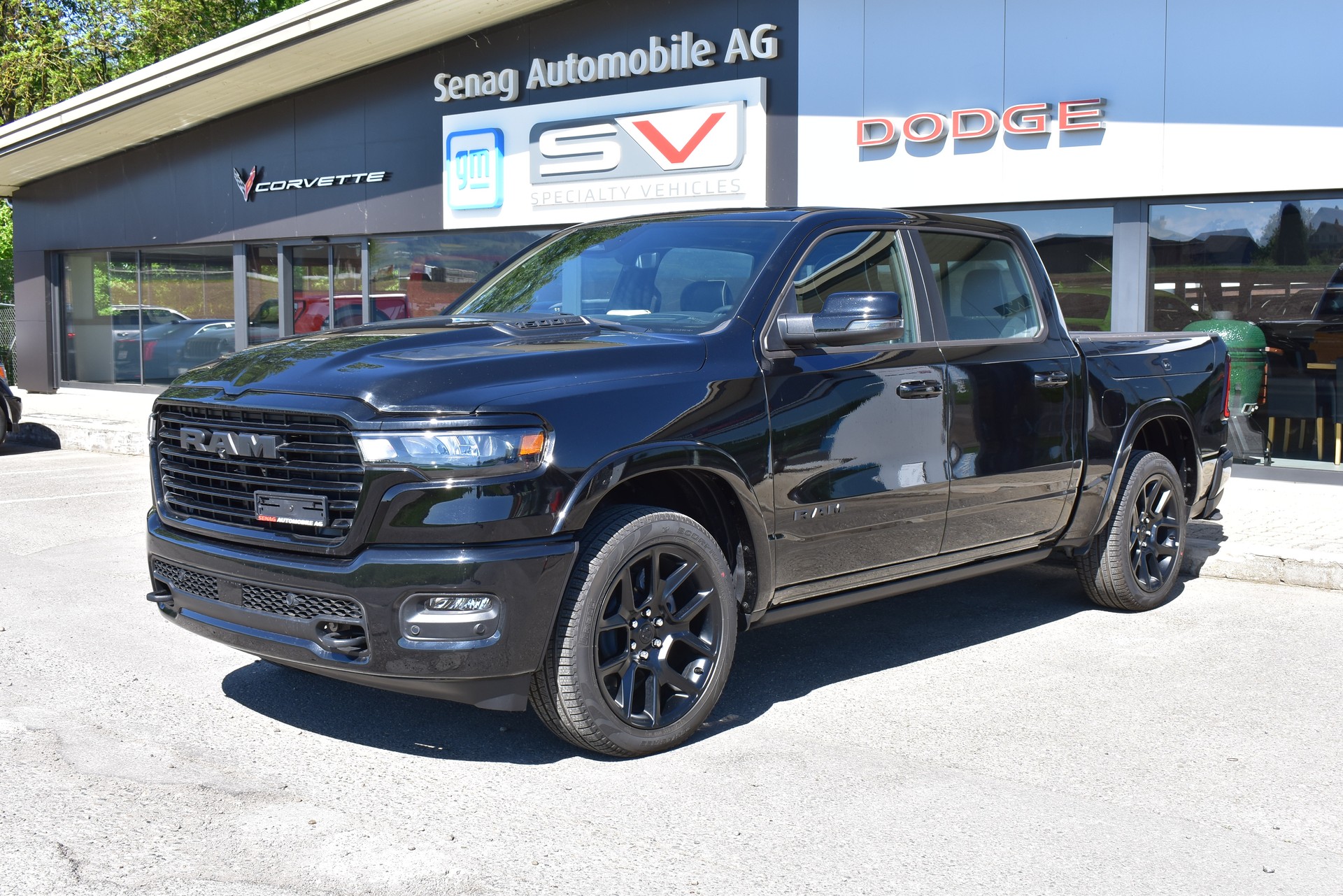 DODGE RAM 1500 CrewCab Laramie Night 3.0 Hurricane-image-2