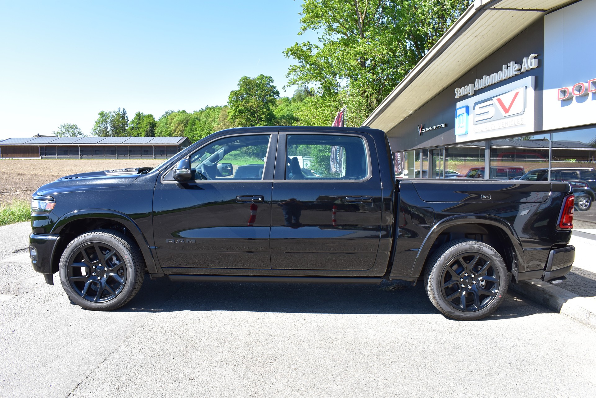 DODGE RAM 1500 CrewCab Laramie Night 3.0 Hurricane-image-3