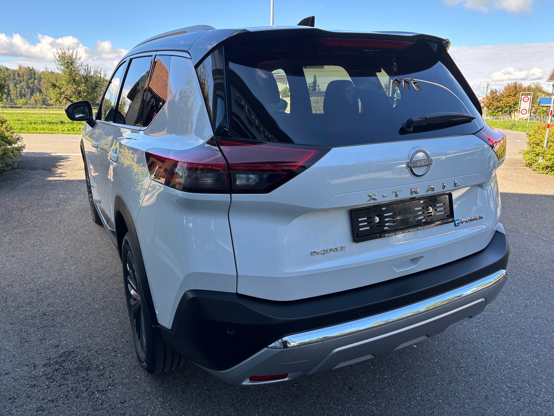 NISSAN X-Trail 1.5e-Pow 4WD Tekna+-image-2