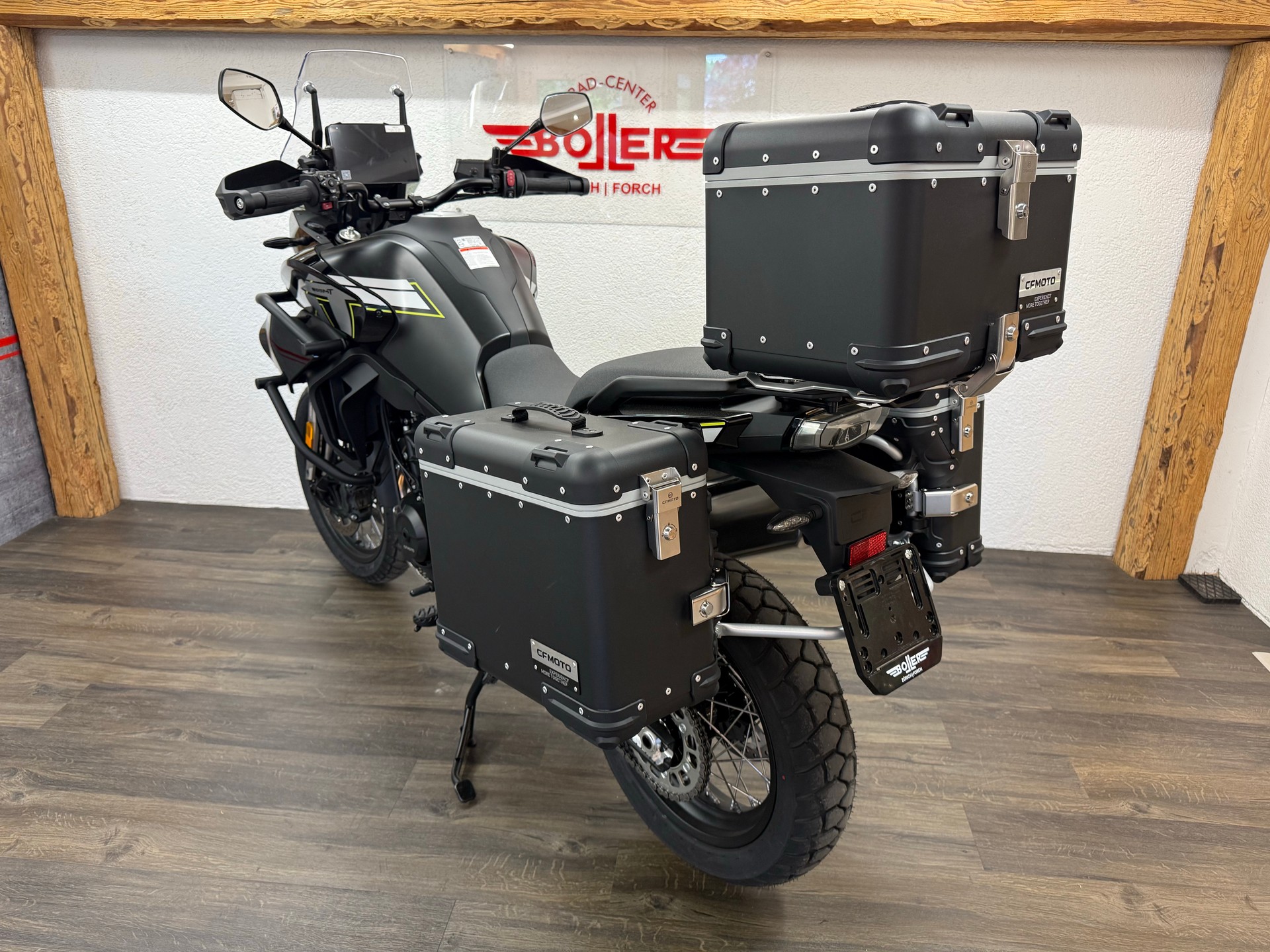 CF MOTO 800 MT Explore-showroom-element-2