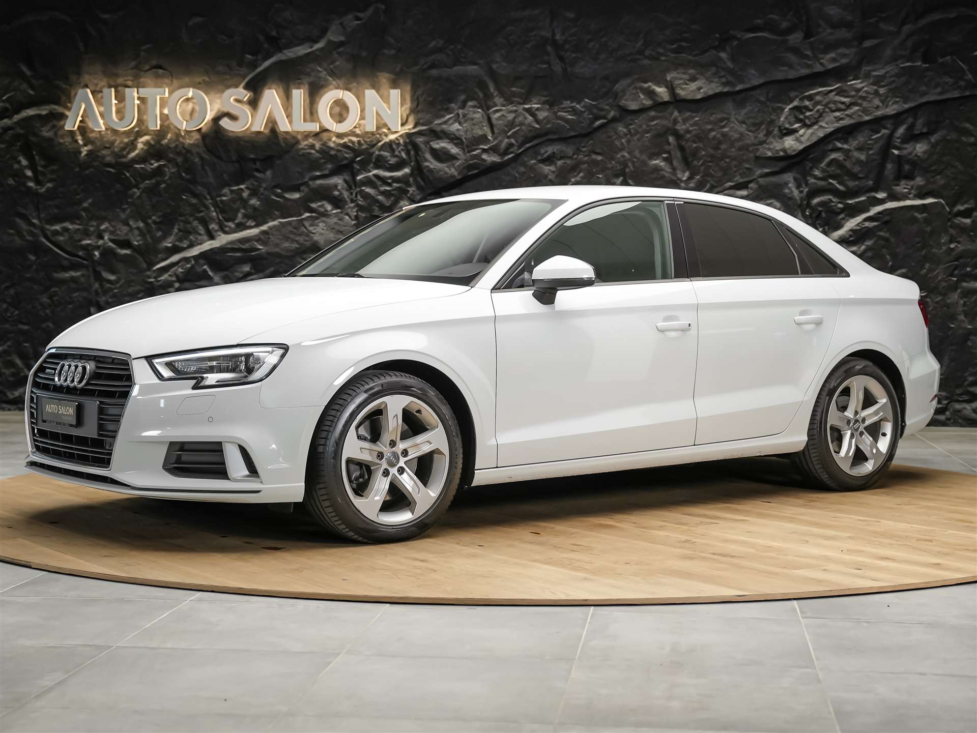 AUDI A3 Limousine 2.0 T FSI Sport quattro S-Tronic *4x4*MMI plus touch*Sitzheizung*-image-0