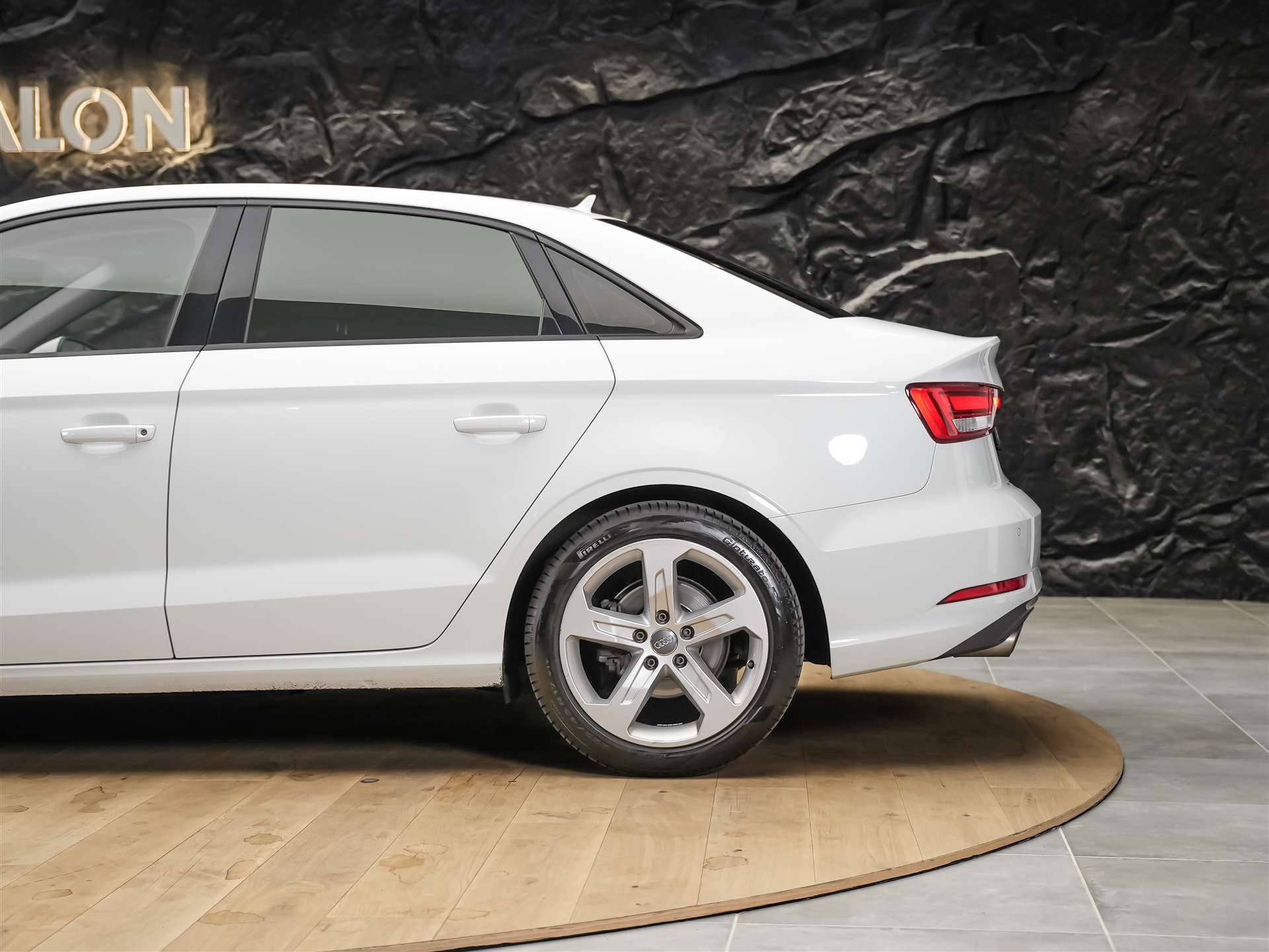 AUDI A3 Limousine 2.0 T FSI Sport quattro S-Tronic *4x4*MMI plus touch*Sitzheizung*-image-14