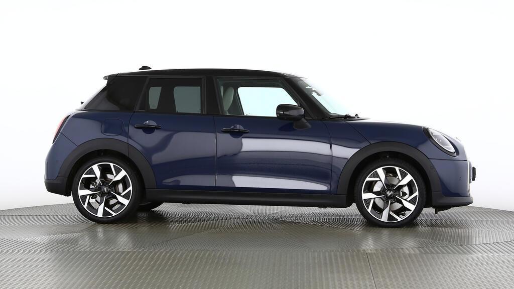 MINI Cooper 5 door C-image-1