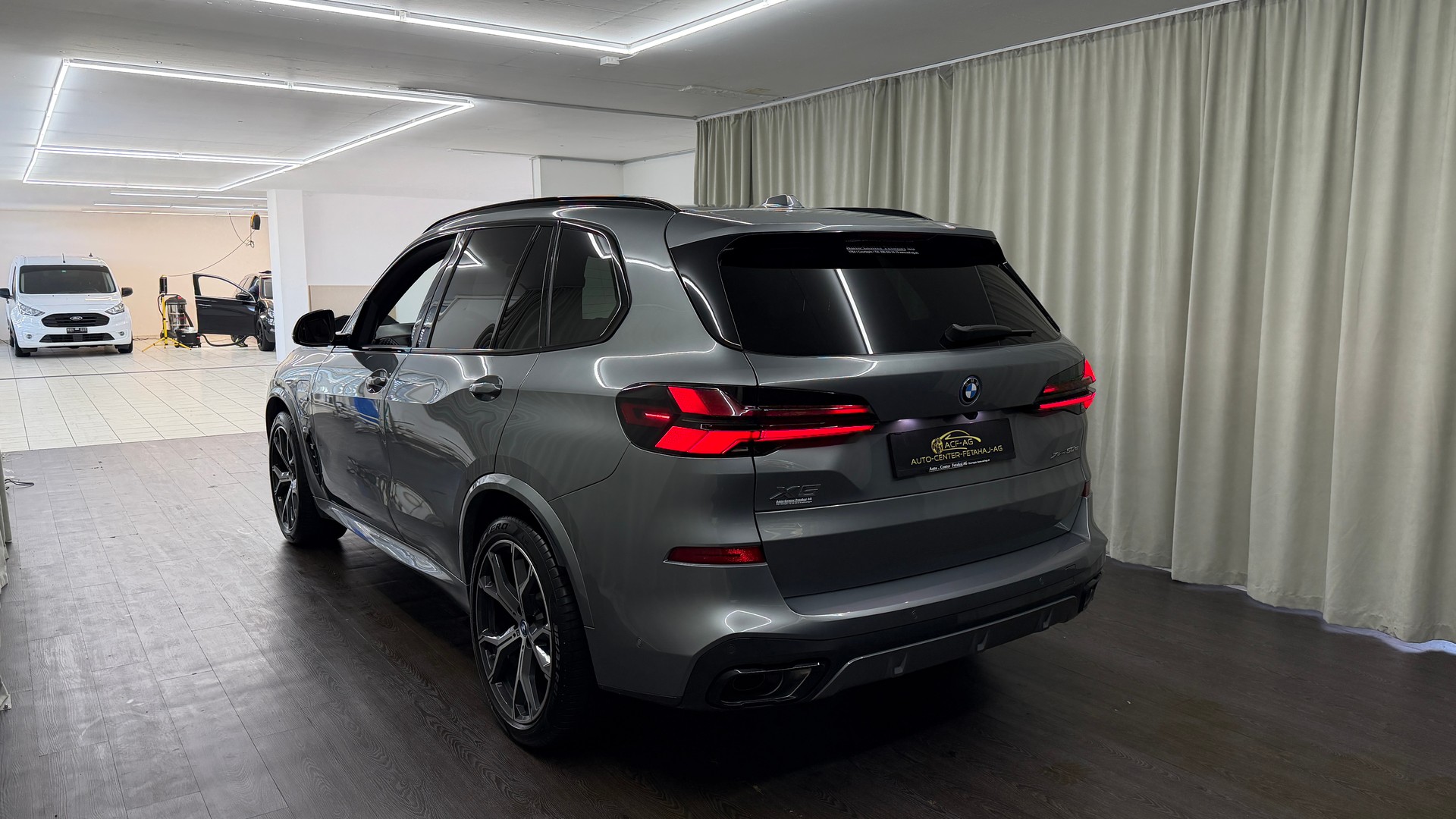 BMW X5 xDrive 50e M Sport Pro Steptronic-image-5