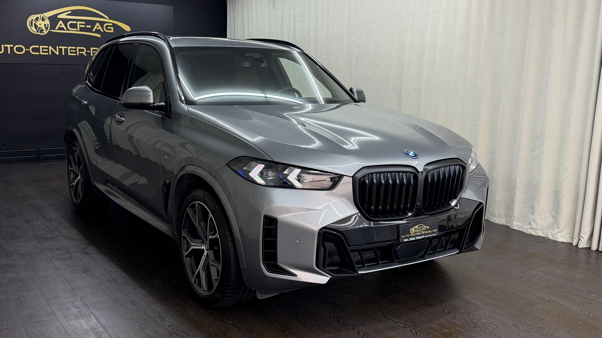 BMW X5 xDrive 50e M Sport Pro Steptronic-image-2